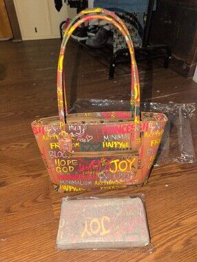 Alba Graffiti Tote With Wristlet